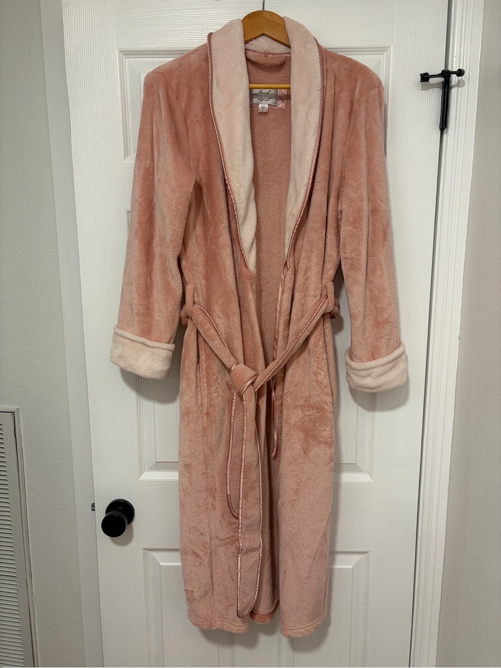 Plush Pink Hoodless Bathrobe with Satin Trim